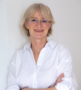 Portrait von Hypnose- und Psychotherapeutin (HPG) Julia Wiesner-Koch 